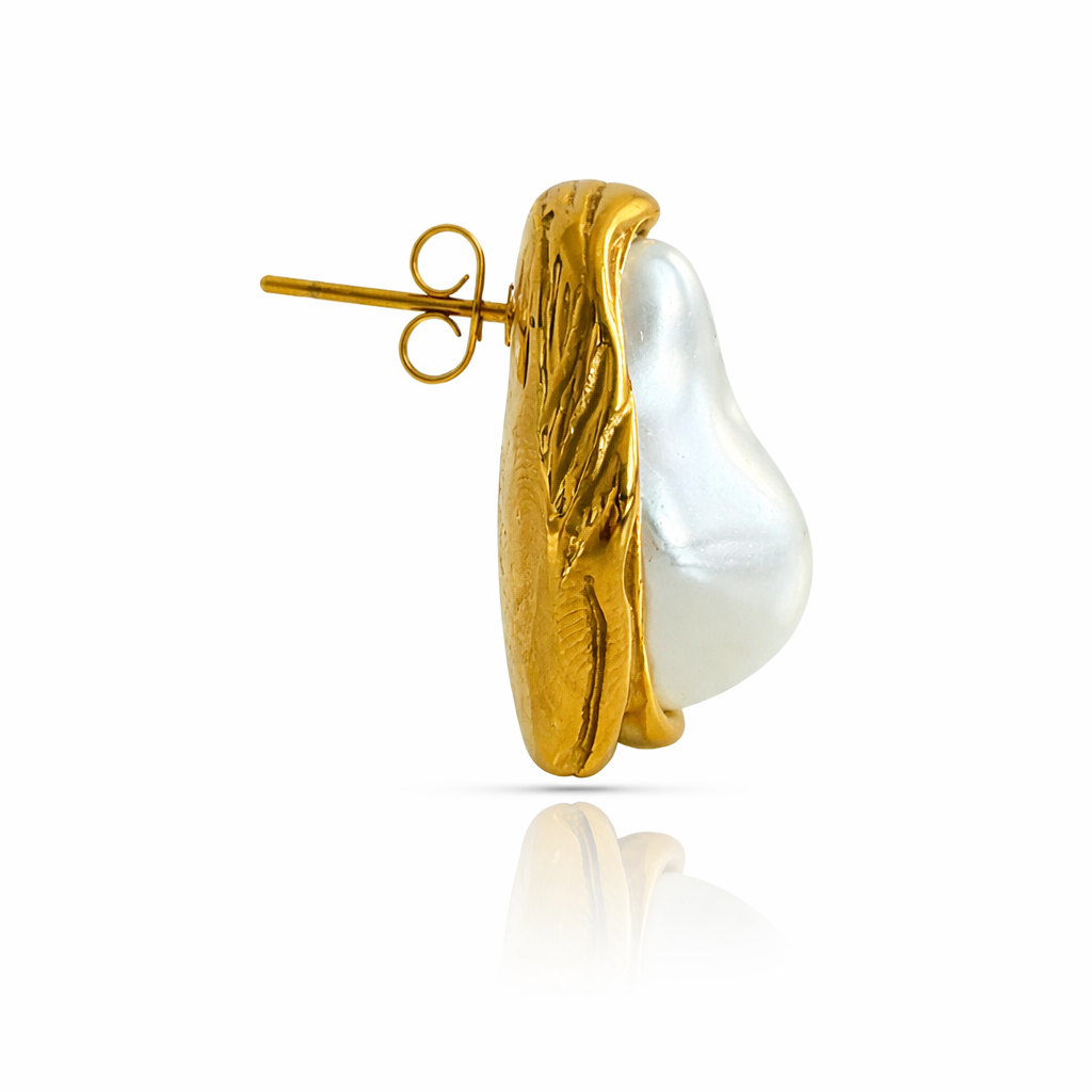Gold Eclipse Pearl Frame Earrings