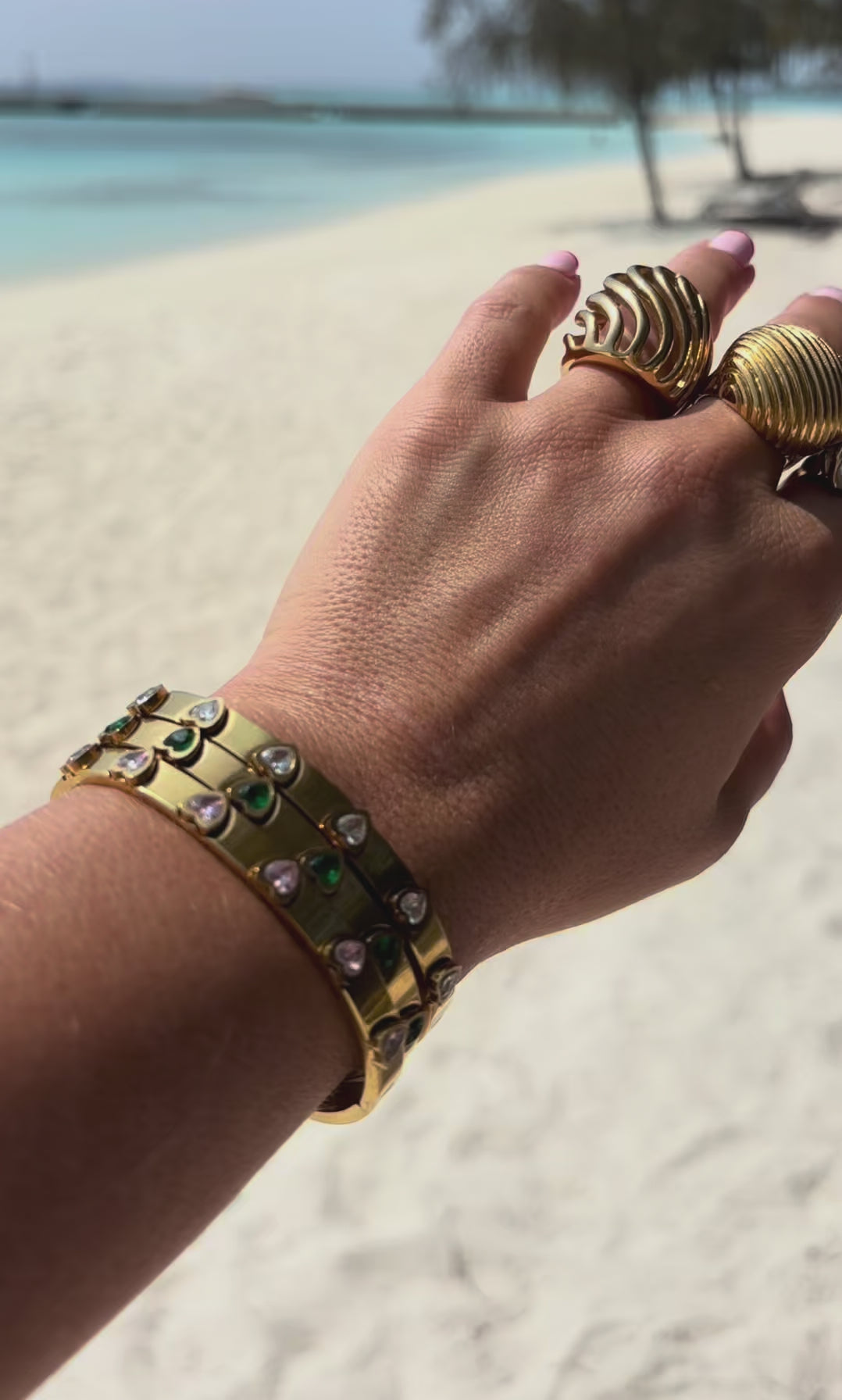 Belle Gold Emerald Heart Bangle
